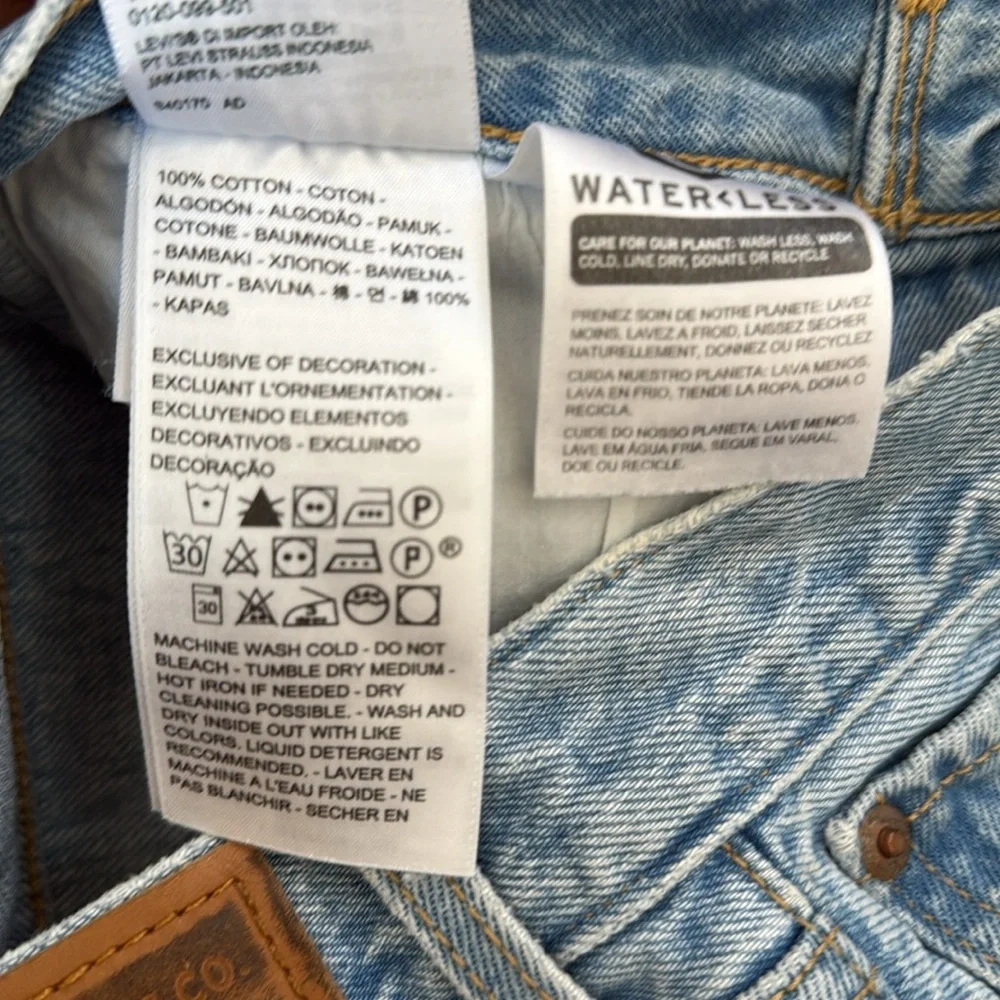 Levi’s Wedgie Jeans - Picture 6 of 9